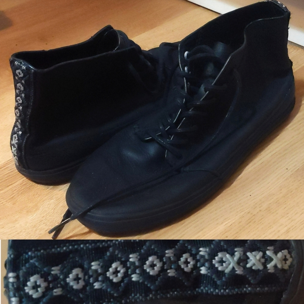 RARE‼️ Reef Embroidered Leather High Tops Black Shoes, size 9 women's, 7 men's